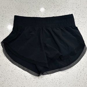 NEW - Lululemon Black Shorts (2.5”) - Size 4